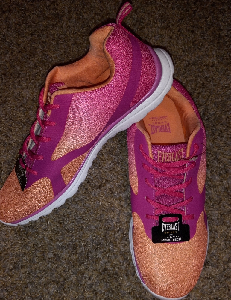 NWT Everlast Women's Ombre Running Shoes